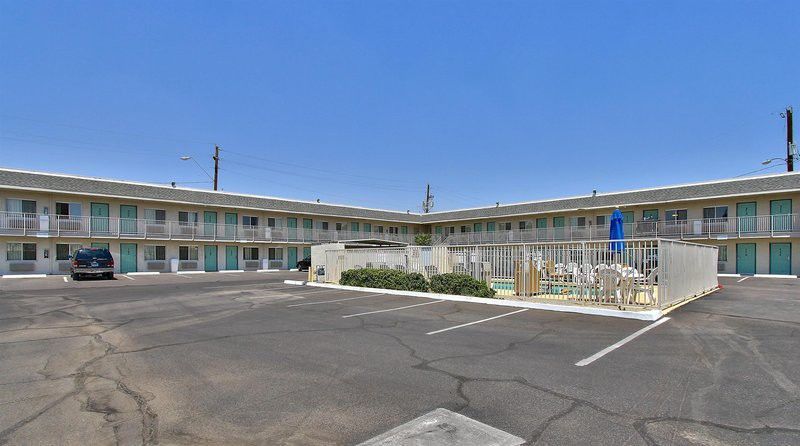 Hotel 6-phoenix, Az - Airport - 24th Street